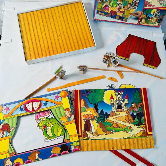 Vintage 80s Theatre Dual-Sided Medieval Fairy Tale Set Made in Spain - Picture 12 of 16